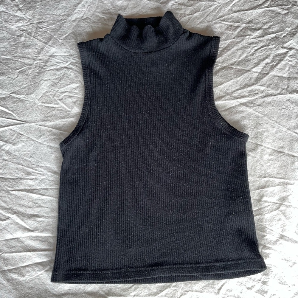 Black Sleeveless Turtleneck Top